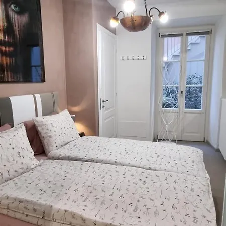 Theresa Deluxe Italia Appartement