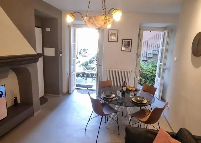 Theresa Deluxe Italia