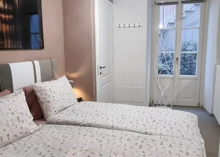 Theresa Deluxe Italia Apartament