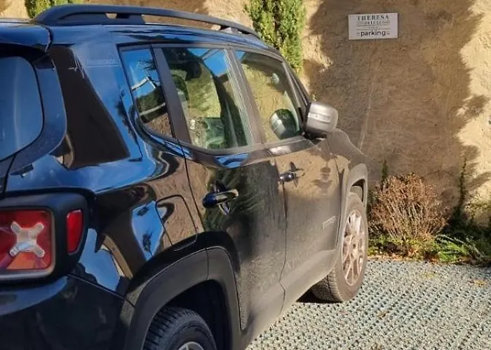 Theresa Deluxe Italia